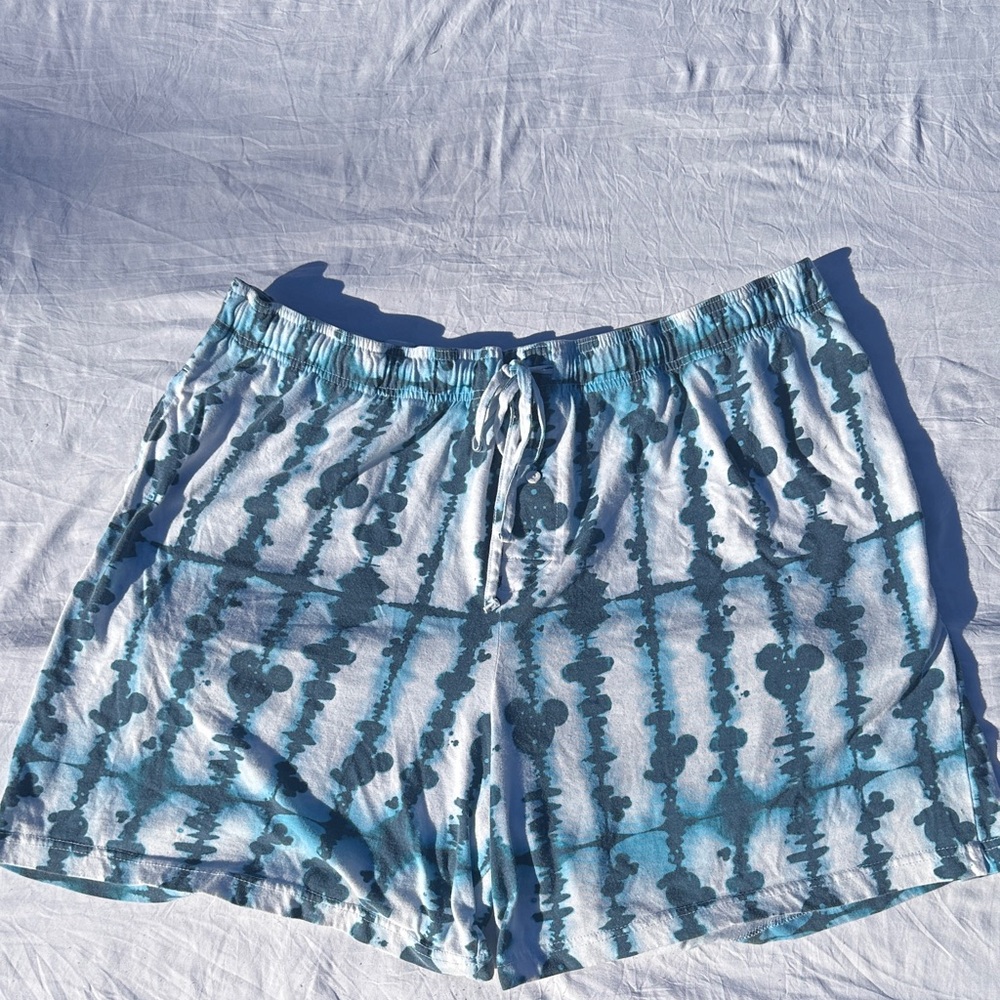 Disney Blue Mickey  Patterned Shorts Size XXL For a Man Or Women
